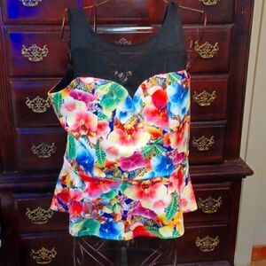 Colorful and black shear top